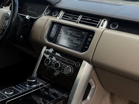 Used 2014 Land Rover Range Rover HSE AWD/4WD image 32