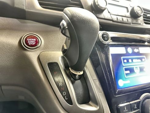 Used 2015 Honda Odyssey EX-L image 22