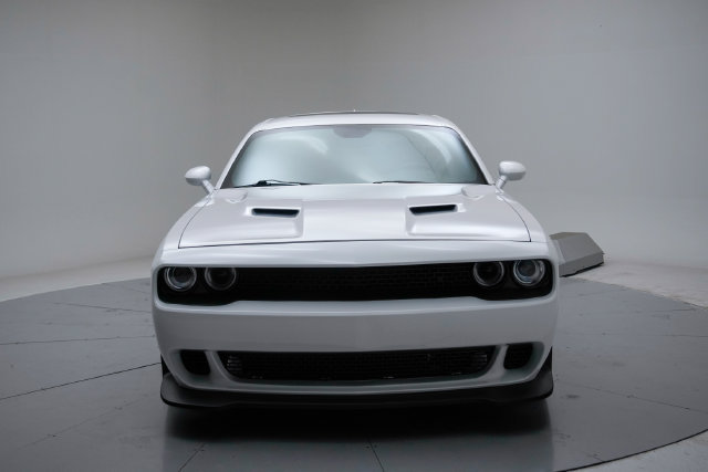 Used 2017 Dodge Challenger R/T Scat Pack w/ Leather Interior Group RWD image 11