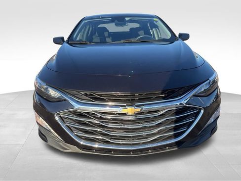 Used 2023 Chevrolet Malibu LT image 2