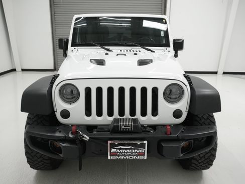Used 2015 Jeep Wrangler Unlimited Rubicon image 2
