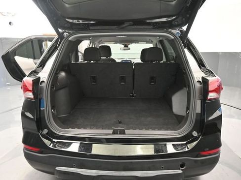 Used 2024 Chevrolet Equinox LT image 8
