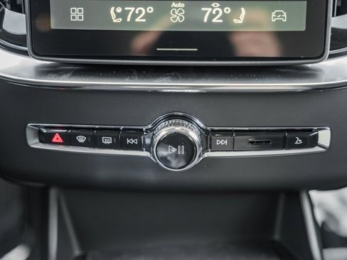 New 2026 Volvo XC90 B6 Plus w/ Protection Package Premier image 23