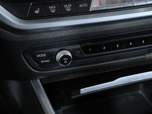 Used 2019 BMW 330i xDrive Sedan w/ Driving Assistance Package image 21