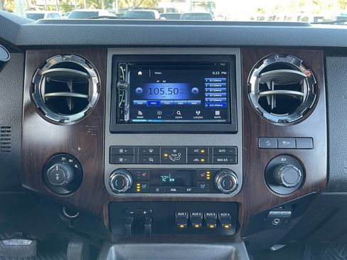 Used 2011 Ford F250 Lariat w/ Lariat Interior Pkg image 30