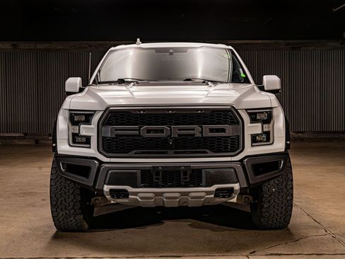 Used 2019 Ford F150 Raptor w/ Equipment Group 802A Luxury AWD/4WD image 2