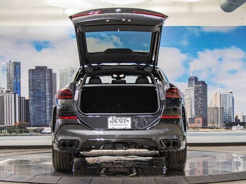 Used 2025 BMW X6 M60i AWD/4WD image 12