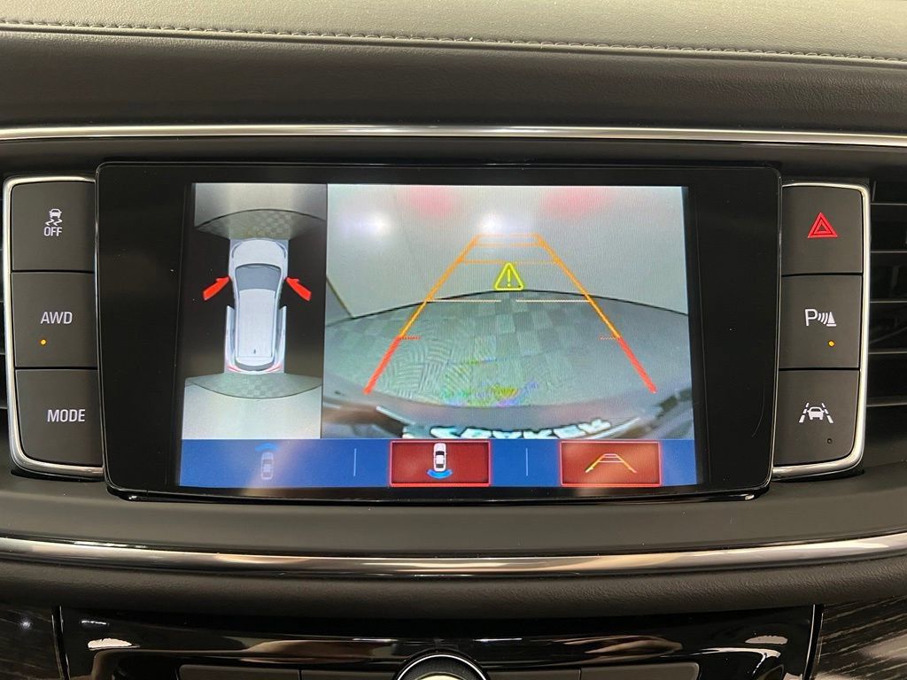 Used 2019 Buick Enclave Avenir w/ Avenir Technology Package AWD/4WD image 31