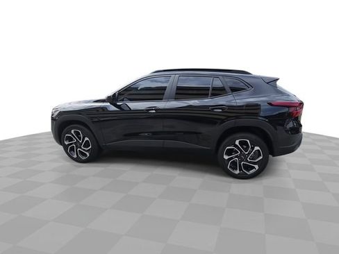 Used 2025 Chevrolet Trax RS w/ Driver Confidence Package FWD image 5