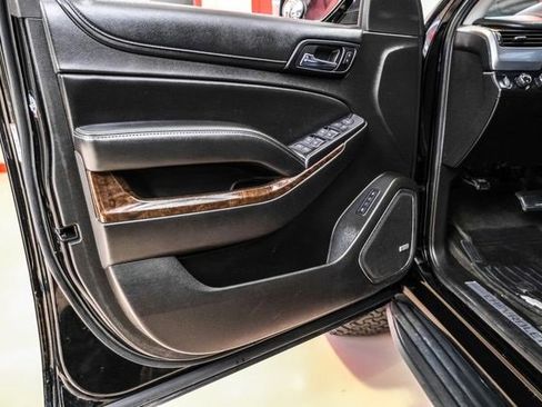 Used 2015 Chevrolet Suburban LT image 38