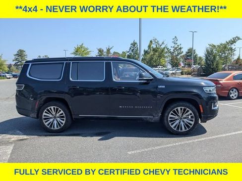 Used 2022 Jeep Grand Wagoneer Series III w/ Rear Seat Video Group 1 AWD/4WD image 3