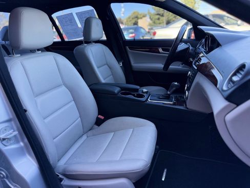 Used 2012 Mercedes-Benz C 250 Sedan image 16