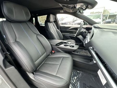 New 2026 Cadillac Lyriq V image 29