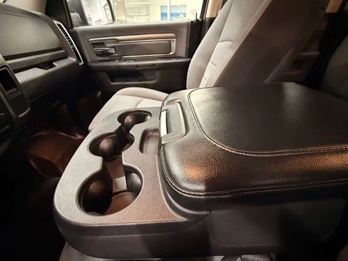 Certified 2024 RAM 1500 Classic SLT image 34