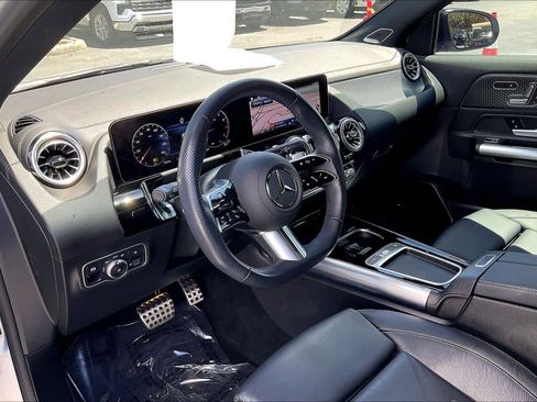 Used 2025 Mercedes-Benz GLA 250 image 14