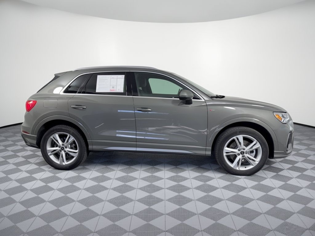 Used 2023 Audi Q3 2.0T Premium w/ Convenience Package AWD/4WD image 8