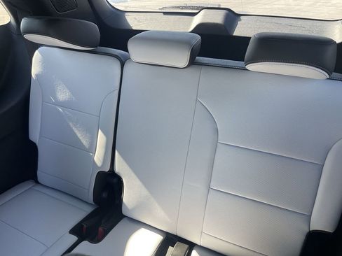 Used 2025 Chevrolet Traverse High Country w/ LPO, Floor Liner Package image 40