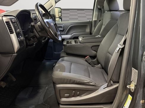 Used 2019 Chevrolet Silverado 3500 LT w/ LT Convenience Package image 8