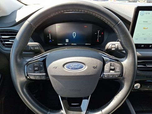 Certified 2025 Ford Escape SE FWD image 20