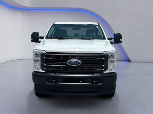 Used 2025 Ford F250 XL AWD/4WD image 7
