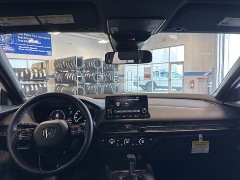 New 2025 Honda HR-V Sport image 9