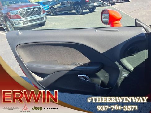 Certified 2022 Dodge Challenger R/T w/ Blacktop Package image 15