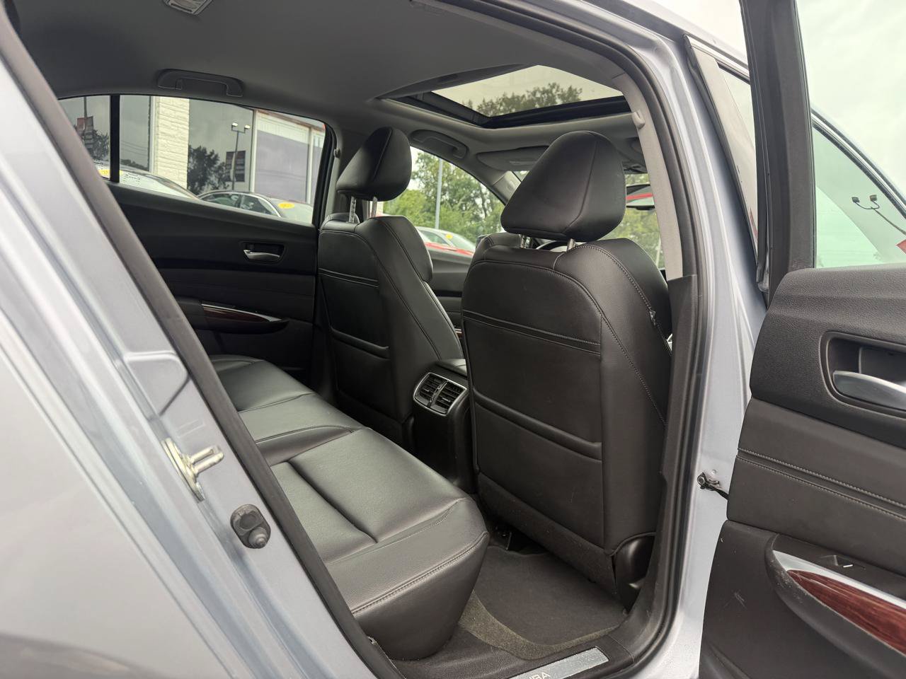 Used 2015 Acura TLX FWD image 16