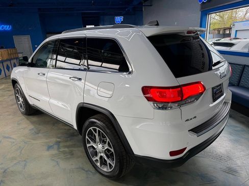 Used 2019 Jeep Grand Cherokee Limited w/ Luxury Group II AWD/4WD image 12