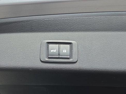 Used 2024 Mitsubishi Outlander SE Black Edition FWD image 8