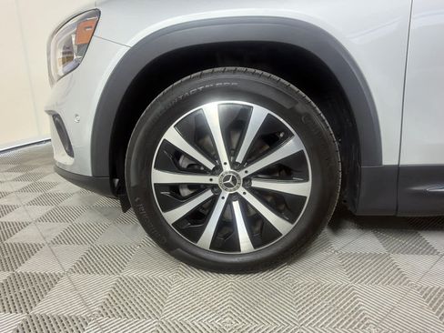 Used 2020 Mercedes-Benz GLB 250 4MATIC image 10