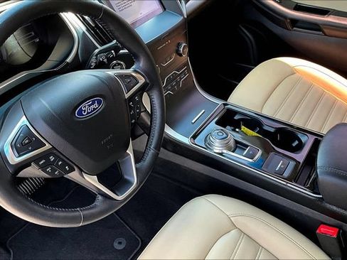 Used 2019 Ford Edge SEL w/ Equipment Group 201A FWD image 20