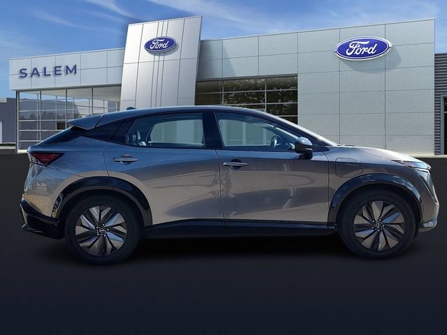 Used 2024 Nissan Ariya AWD image 2