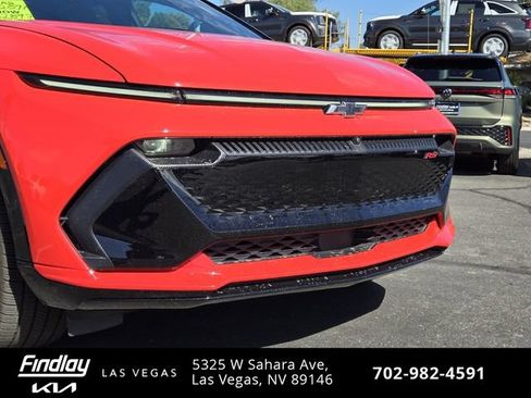 Used 2025 Chevrolet Equinox EV RS AWD/4WD image 2