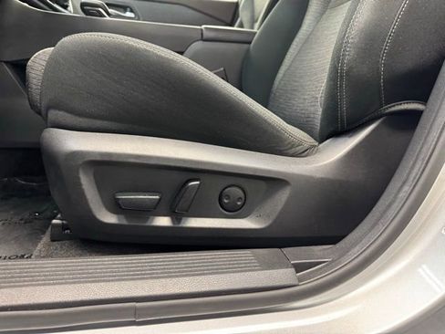 Used 2022 Nissan Rogue SV image 14