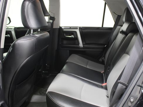 Used 2017 Toyota 4Runner SR5 image 19