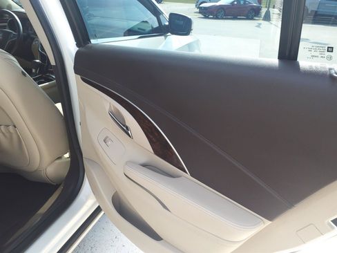 Used 2014 Buick LaCrosse Premium FWD image 10