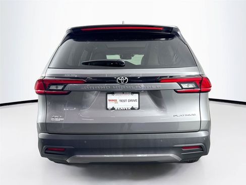 Certified 2026 Toyota Grand Highlander AWD image 12