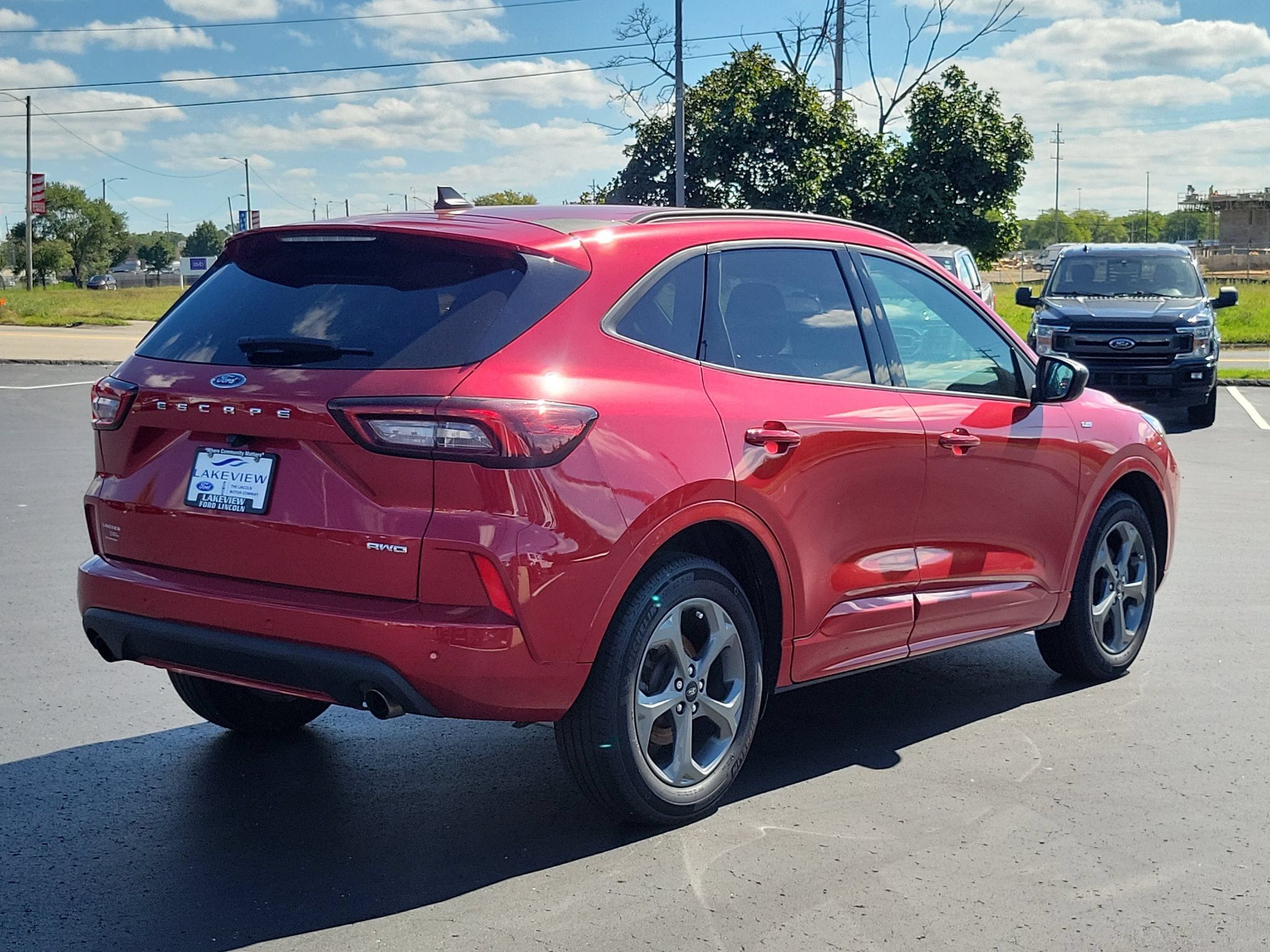 Certified 2023 Ford Escape ST-Line w/ Tech Pack #1 AWD/4WD image 3