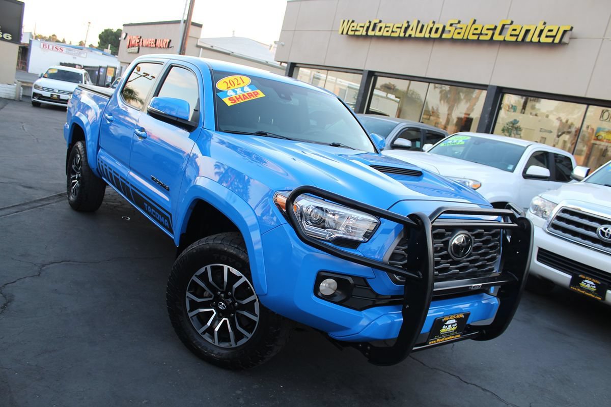 Used 2021 Toyota Tacoma TRD Sport AWD/4WD image 41
