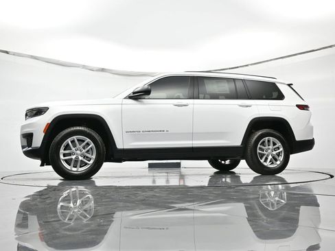 New 2025 Jeep Grand Cherokee L Laredo image 50