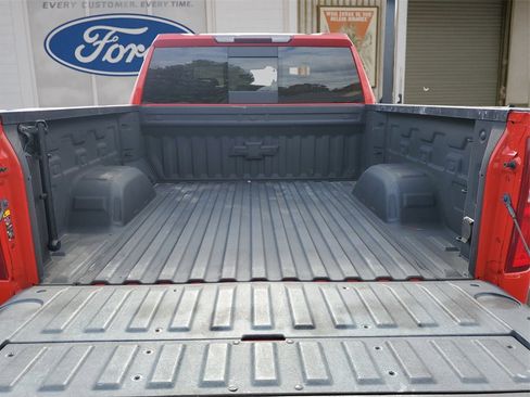 Used 2022 Chevrolet Silverado 1500 LT Trail Boss w/ LT Trail Boss Premium Package image 7