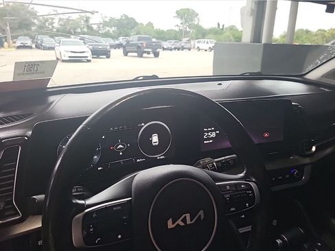 Used 2023 Kia Sportage SX FWD image 8