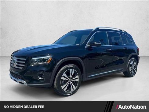 Certified 2026 Mercedes-Benz GLB 250 4MATIC image 1