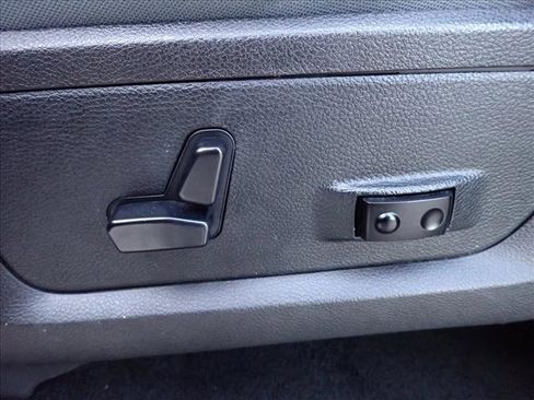 Used 2016 RAM 1500 Big Horn image 12