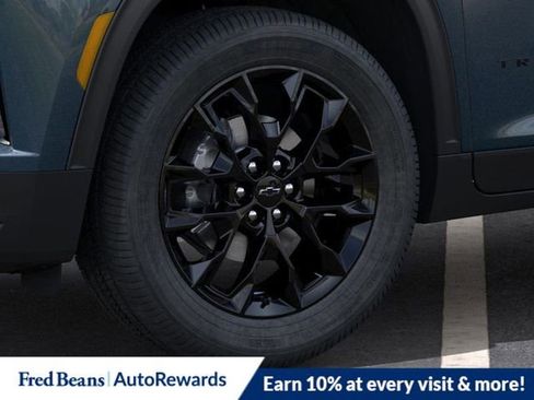 New 2026 Chevrolet Traverse LT w/ Midnight/Sport Edition image 9