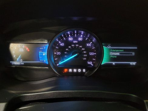 Used 2018 Ford Explorer XLT w/ Equipment Group 202A FWD image 23