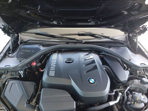Used 2025 BMW 330i Sedan w/ Convenience Package RWD image 14