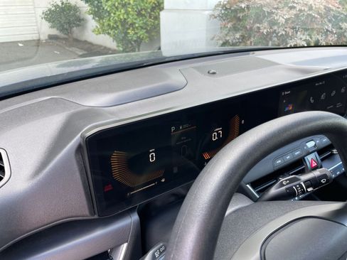 Used 2025 Kia K4 LXS image 34