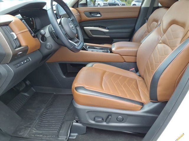 Certified 2023 Nissan Pathfinder Platinum w/ Lighting Package (N93) AWD/4WD image 13