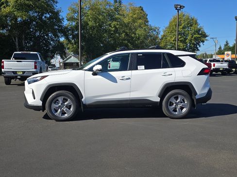 New 2025 Toyota RAV4 XLE image 6